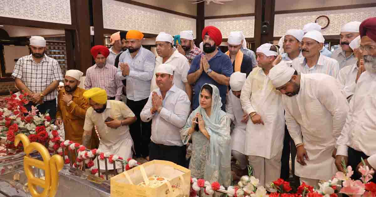 Mayor Vaneet Dhir Shukrana Yatra.jpg