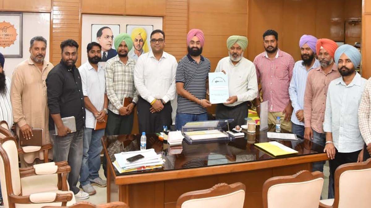 हरपाल सिंह चीमा ने शिक्षा व बिजली यूनियनों से की बैठक, कर्मचारियों के मुद्दों पर जल्द समाधान के निर्देश