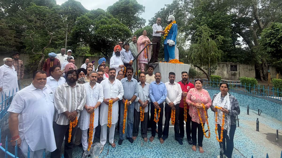 शहीद ऊधम सिंह के बलिदान दिवस पर कांग्रेस नेताओं ने दी श्रद्धांजलि, याद किया योगदान