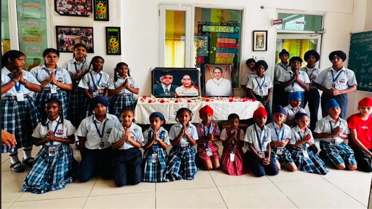 St Soldier News: सेंट सोल्जर ग्रुप की विभिन्न शाखाओं में श्रद्धा एवं भक्ति के साथ मनाई गई गुरु पूर्णिमा