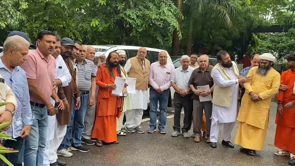 श्री देवी तालाब मंदिर पत्थरबाजी मामला: संत समाज ने की सख्त कार्रवाई की मांग