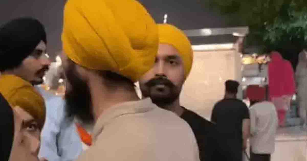 Punjab News: गुरुघर की परिक्रमा में युवकों का विवाद कैमरे में कैद, बाहर चलकर लड़ने की बात पर मचा बवाल
