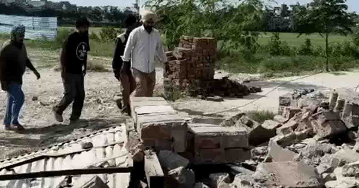 Punjab News: नए मकान की खुशी में पार्टी, अचानक शुरू हुई फायरिंग; 18 खोल मिले, दो युवक जख्मी