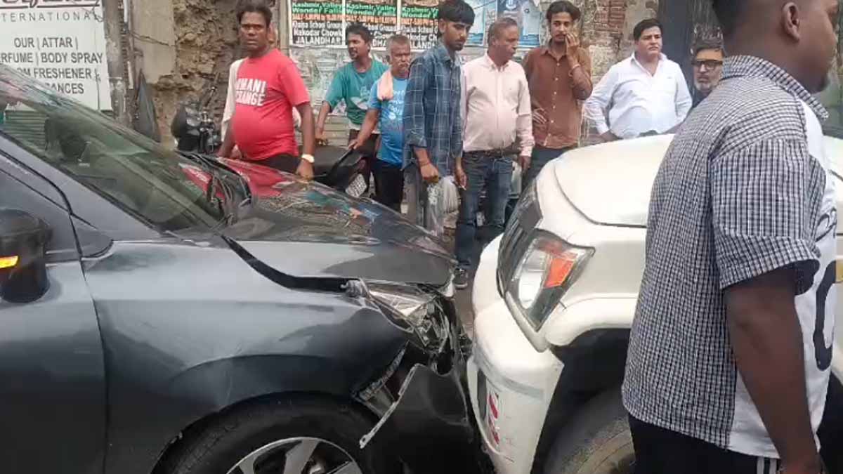 जालंधर जेल रोड पर बड़ा हादसा, बोलेरो समेत 4 वाहन क्षतिग्रस्त