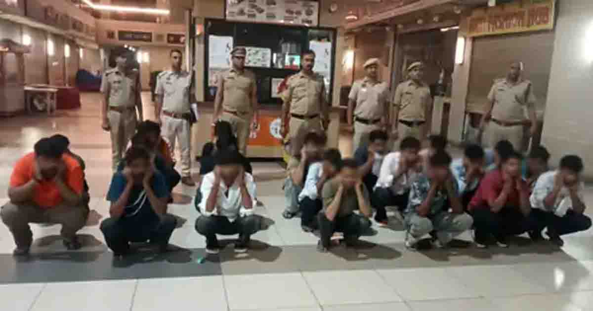 Gurugram Spa Raid: Sapphire 90 Mall के 18 स्पा सेंटरों पर रेड, 50 हिरासत में