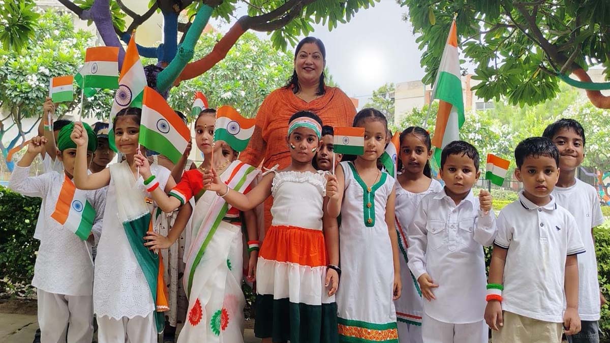 DIPS News: डिप्स संस्थानों में देशभक्ति के रंगों से सजा 80वां स्वतंत्रता दिवस समारोह