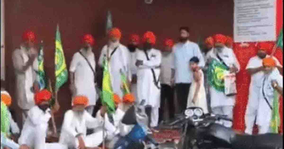 Jalandhar News: जालंधर में वीजा एजेंसी के खिलाफ किसानों का धरना, लाखों रुपये फंसने का दावा; सड़क जाम की चेतावनी