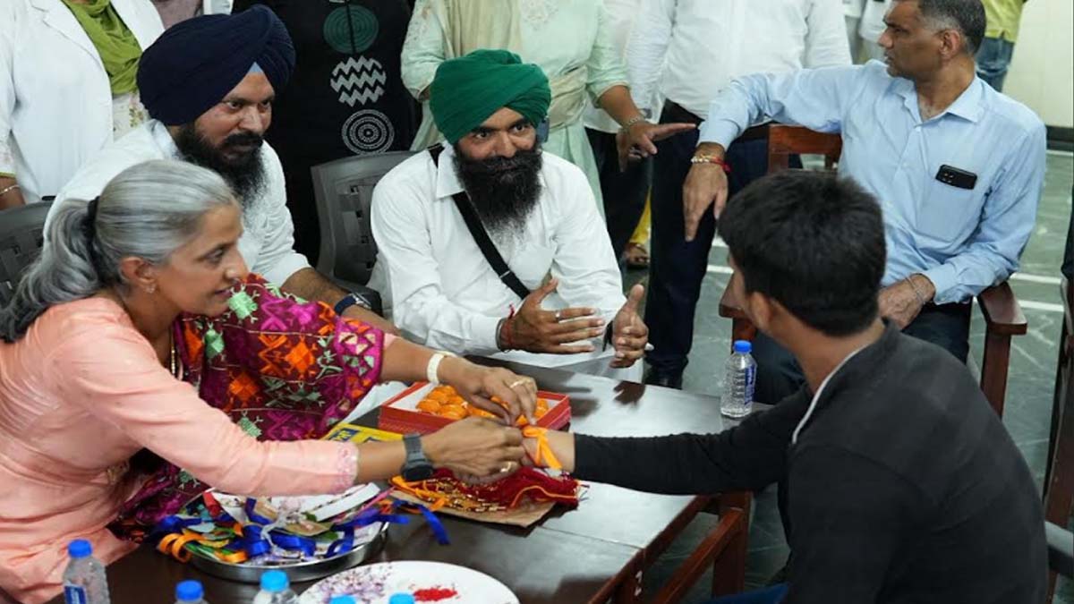 नशा मुक्ति केंद्रों में रक्षाबंधन, परिवारों ने मरीजों को दिया हौसला