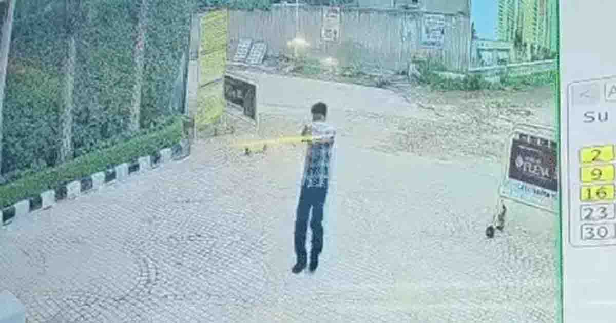 Punjab Zirakpur Firing: बिल्डर ऑफिस पर 3 राउंड फायरिंग, CCTV में कैद आरोपी