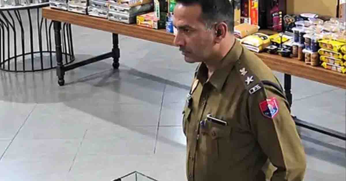 Punjab News: पंजाब में फर्जी IPS बनकर रौब झाड़ रहा था होमगार्ड जवान, ढाबा मालिक को धमकाया; पुलिस ने किया गिरफ्तार