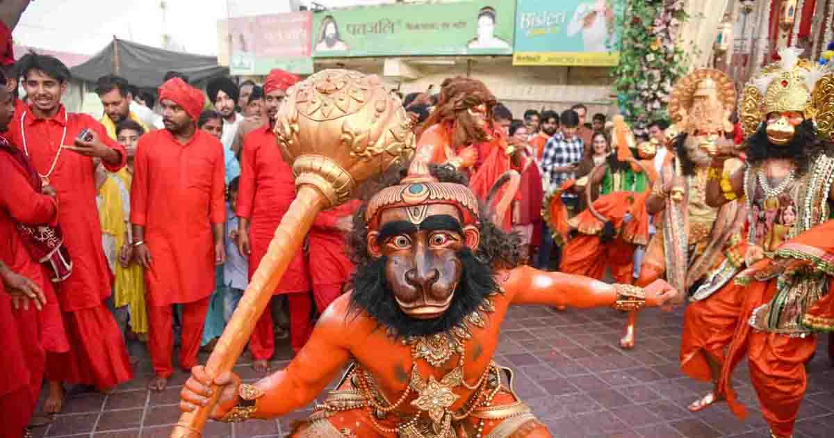 Amritsar Langoor Mela 2026: क्यों लाल बाना पहनते हैं बच्चे? जानें परंपरा