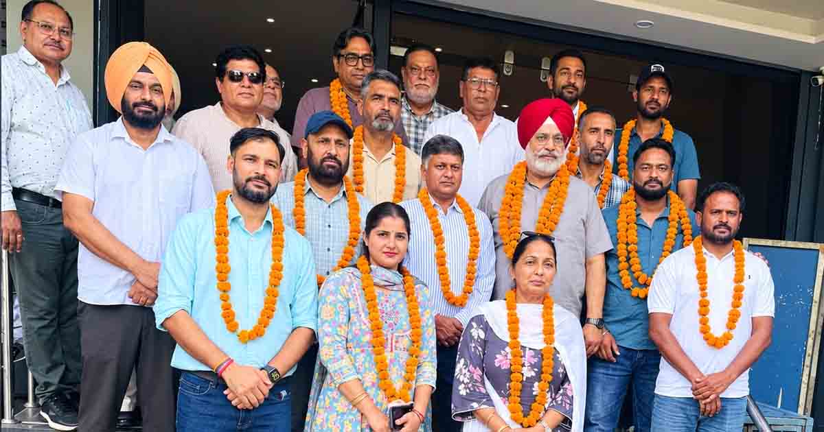 Jalandhar News: DFA जालंधर का चुनाव संपन्न, मनमोहन सिंह बने प्रेसिडेंट; नई टीम अगले 4 साल संभालेगी फुटबॉल की कमान