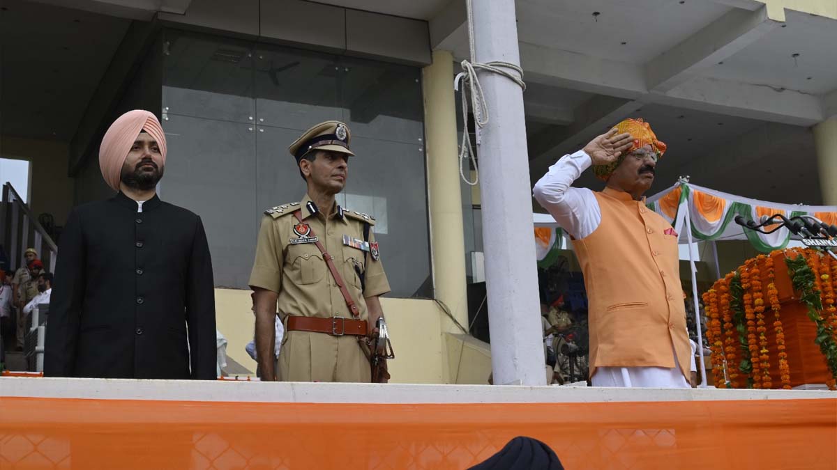 Jalandhar News: 80वां आज़ादी दिवस : विभिन्न टुकड़ियों द्वारा शानदार मार्च पास्ट