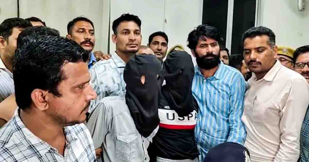 Tiger Shroff Car Firing: टाइगर श्रॉफ की कार पर फायरिंग मामले में 3 शूटर्स गिरफ्तार, नेपाल भागने की फिराक में थे, शूटर्स में  रैपिडो ड्राइवर, मजदूर और नाबालिग शामिल