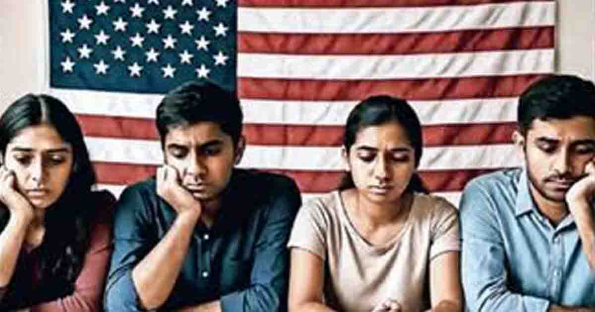 अमेरिका में पढ़ाई के बाद नौकरी करना होगा महंगा? ट्रंप प्रशासन OPT वर्क परमिट पर 1 लाख डॉलर शुल्क लगाने पर कर रहा विचार