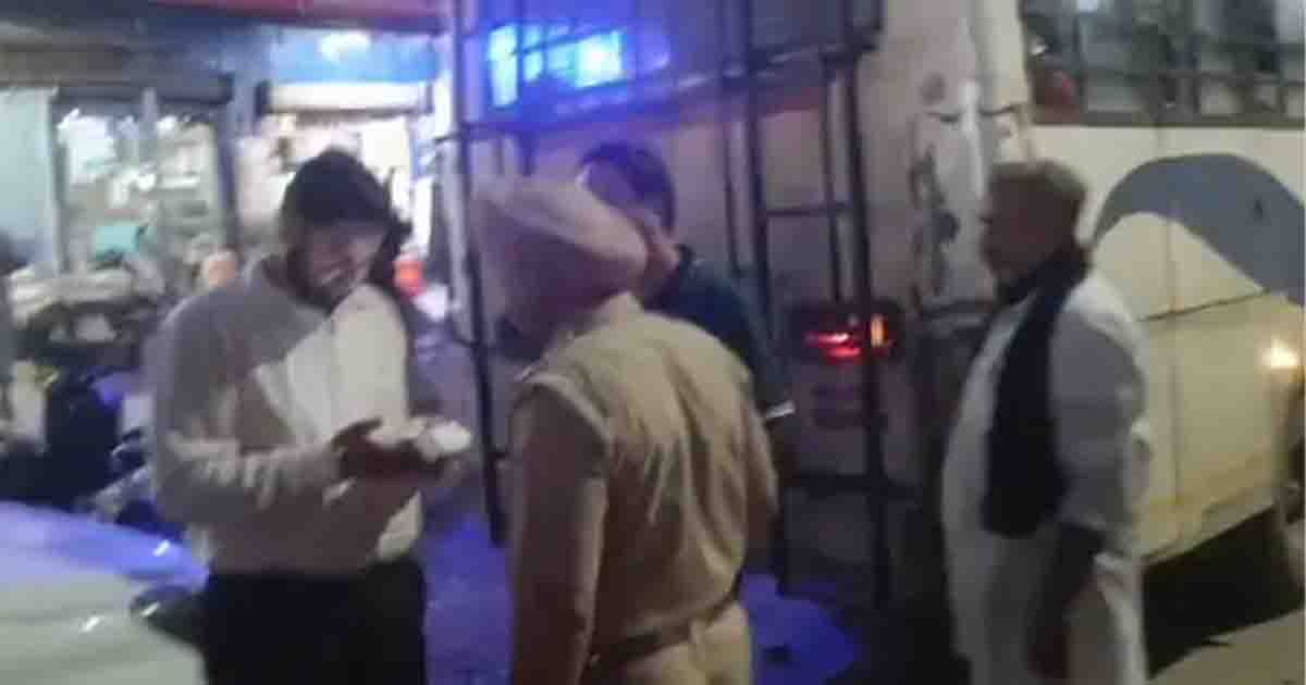 Punjab News: प्राइवेट और टूरिस्ट बसों पर बड़ी कार्रवाई, परिवहन विभाग ने 20 से ज्यादा बसें की चेक; हजारों के चालान 