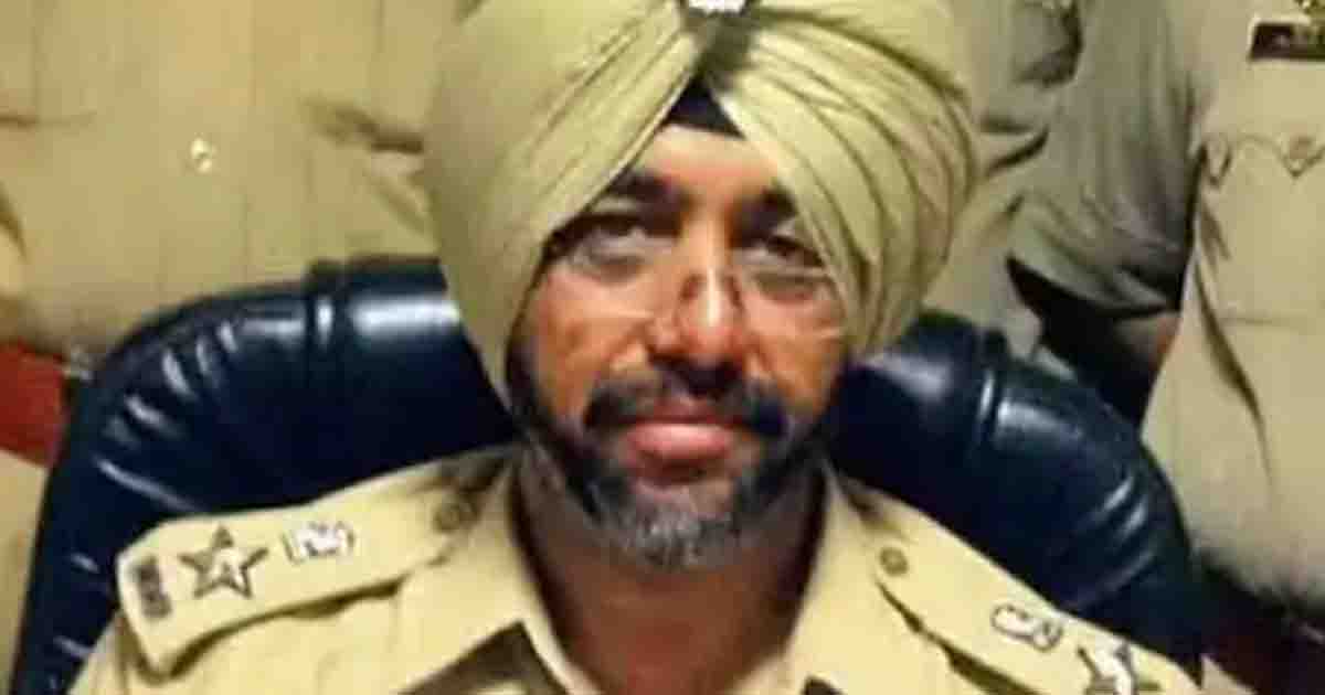 Punjab News: ड्रग तस्करी और आय से अधिक संपत्ति केस में बर्खास्त AIG ने टेके घुटने, पुलिस ने किया गिरफ्तार