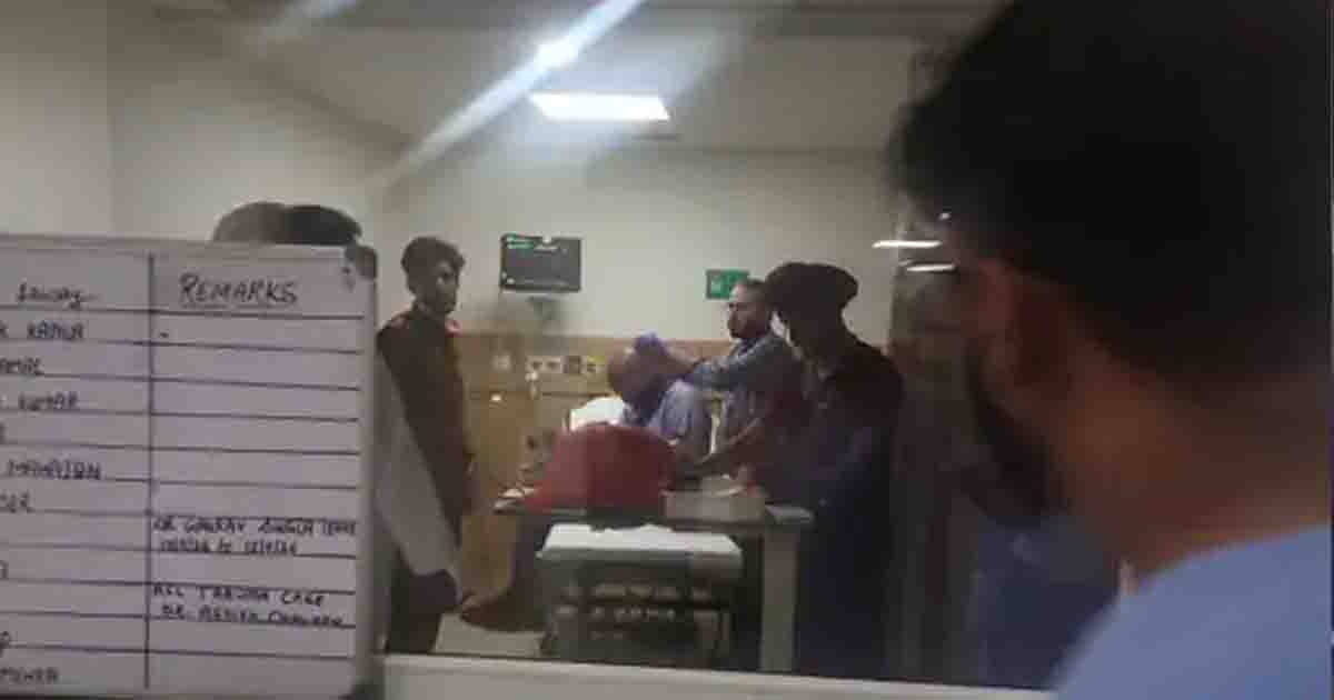 Punjab News: पंजाब में ASI पर फायरिंग: सिर में लगी गोली; फिर बाइक से पहुंचे थाना