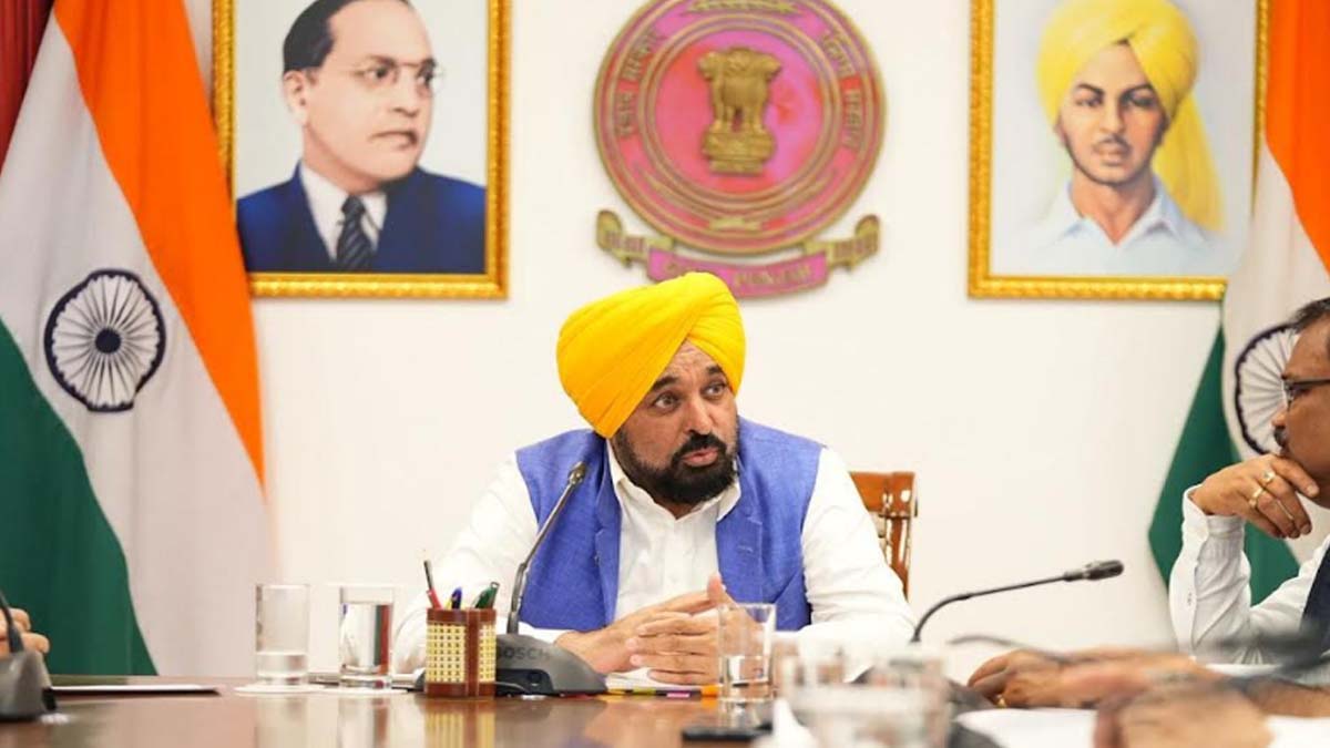 86% घटी पराली जलाने की घटनाएं, CM मान ने गांव-ब्लॉक स्तर पर अभियान तेज करने के दिए निर्देश