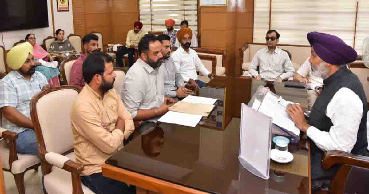 Punjab News: वित्त मंत्री हरपाल सिंह चीमा द्वारा कर्मचारी यूनियनों के साथ उच्च-स्तरीय बैठक की अध्यक्षता