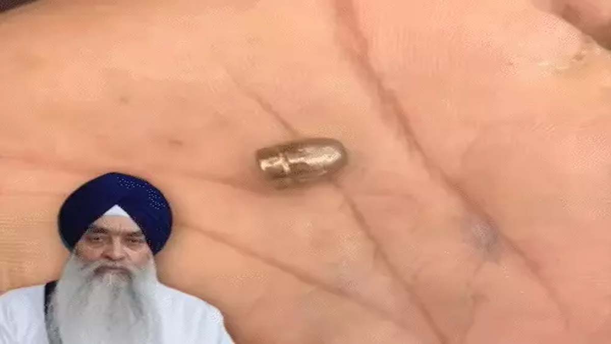 अमृतसर में पूर्व जत्थेदार ज्ञानी रघबीर सिंह के घर फायरिंग, कार पर लगी गोली