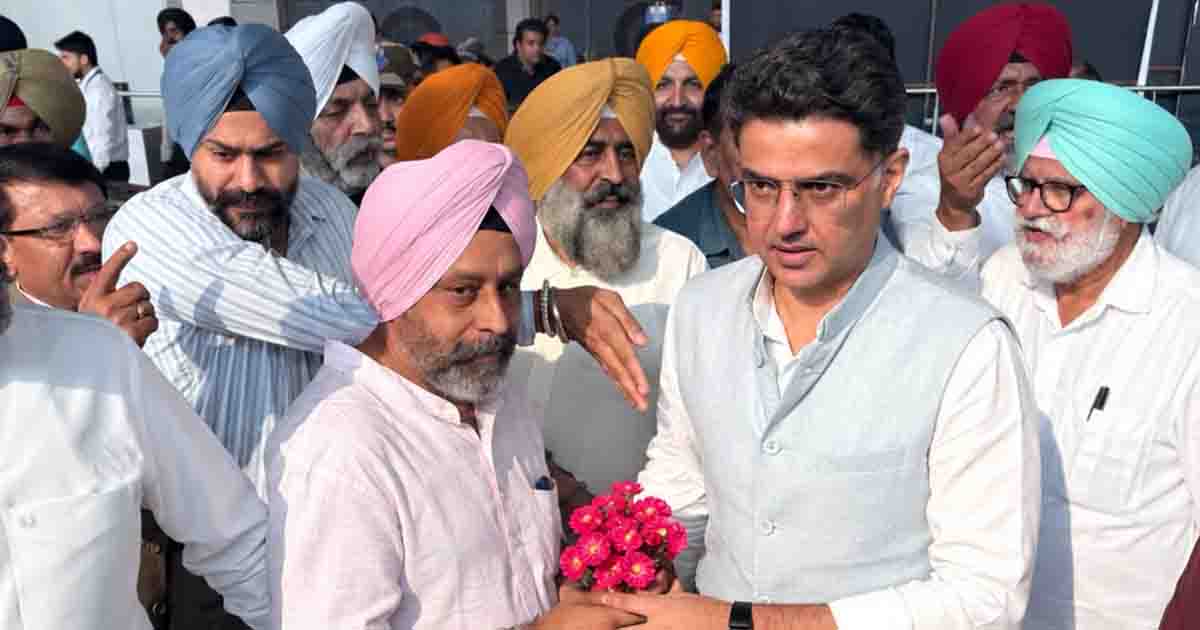 Punjab News: पंजाब कांग्रेस के नवनियुक्त प्रदेश अध्यक्ष परगट सिंह का अमृतसर एयरपोर्ट पर शानदार स्वागत