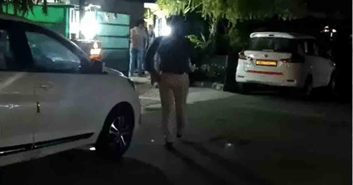 ED Raid: IAS अफसर के ठिकाने पर ED की छापेमारी, 24 घंटे से तलाशी जारी; ₹100 करोड़ के कथित लेन-देन की पड़ताल