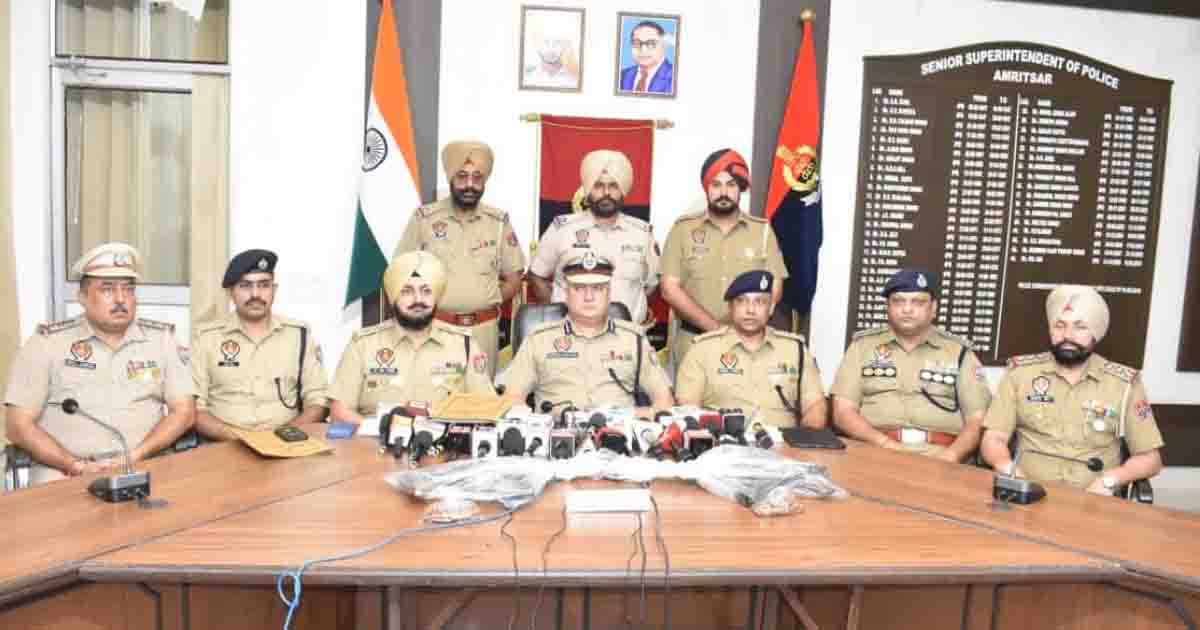 Punjab News: पुलिस ने अवैध हथियारों की सप्लाई करने वाले नेटवर्क का किया पर्दाफाश, जिंदा कारतूसों सहित तीन गिरफ्तार