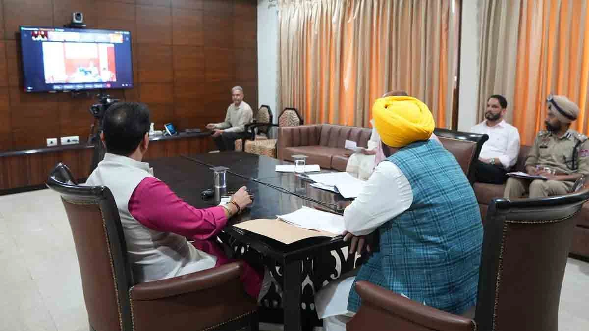 CM Mann held meeting via video conference regarding War Against Drugs campaign