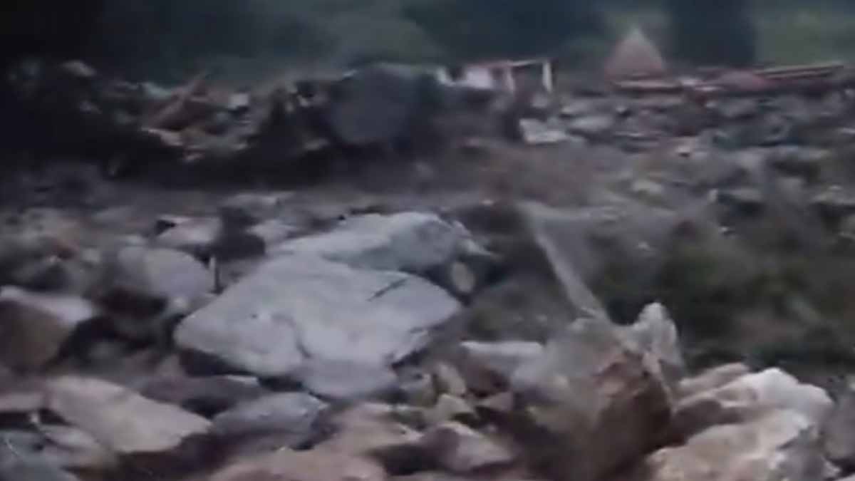 Cloud burst: बादल फटने से भारी नुकसान, कई लोग लापता, मलबे में दबे 25 से ज्यादा जानवर, रेस्क्यू टीम रवाना