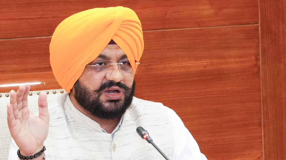 Punjab News: भगवंत मान सरकार ने 'मुख्यमंत्री तीर्थ यात्रा स्कीम' के तहत 5.10 लाख श्रद्धालुओं को तीर्थ यात्रा की सुविधा प्रदान  