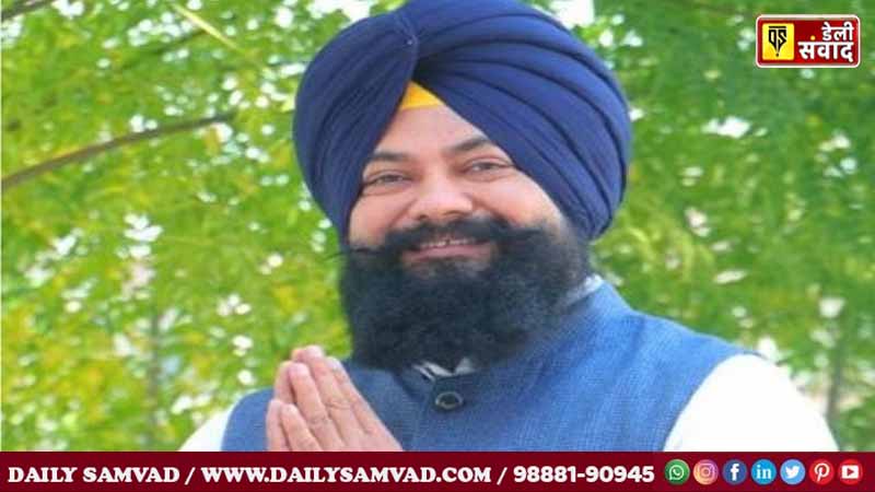 Punjab News: पंजाब की राजनीती में बड़ी हलचल, इस नेता ने थामा 'आप' का दामन