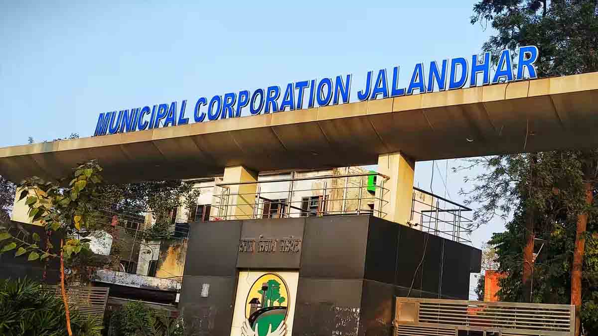 Jalandhar News: नगर निगम में Emergency सीवरेज कामों पर रोक, कमिश्नर के सख्त निर्देश