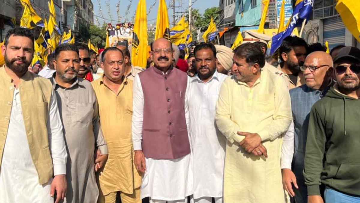 Punjab by Election: कैबिनेट मंत्री मोहिंदर भगत ने तरनतारन में हरमीत सिंह संधू के लिए मांगा वोट