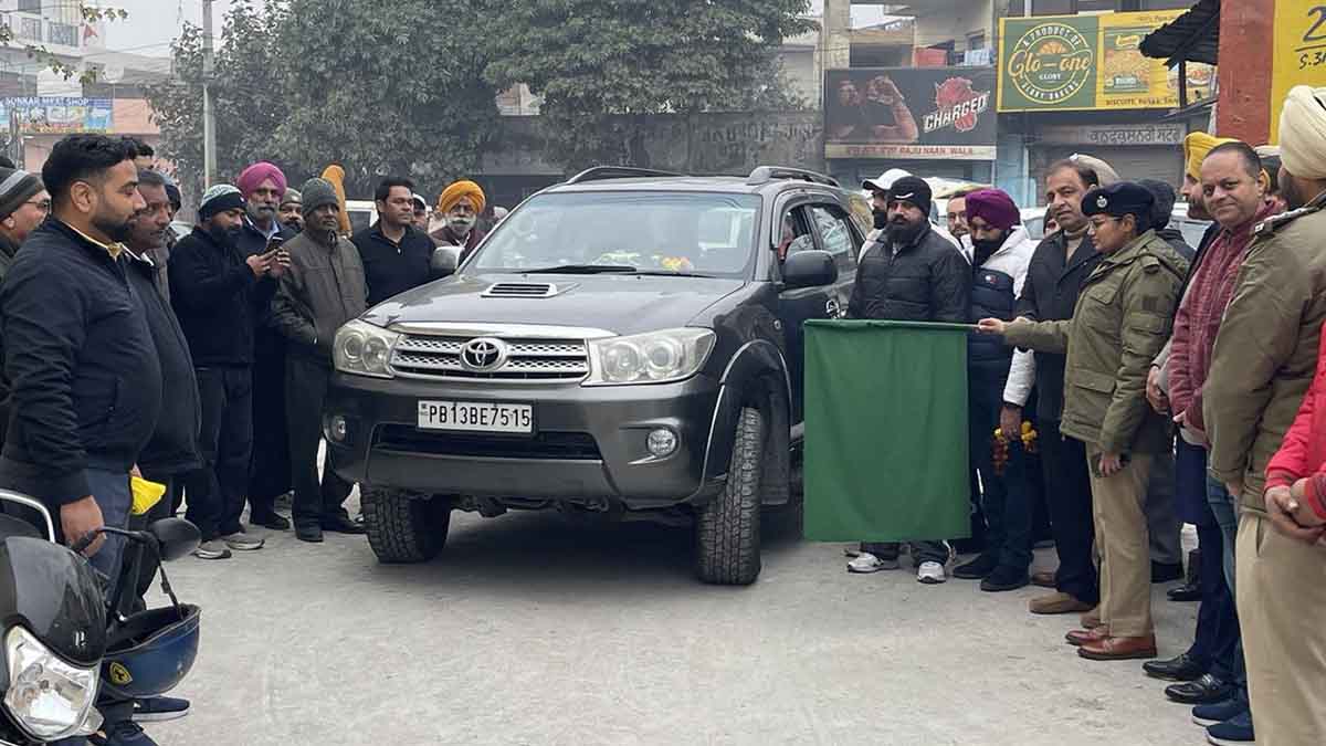 Jalandhar News: चुगिट्टी चौक पर ट्रैफिक जाम से बड़ी राहत- गुरु नानक पुरा से गौशाला तक सर्विस रोड आज से खुली