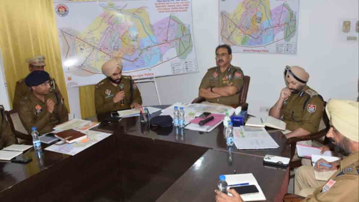 Punjab: संगतों की सुरक्षा के लिए 5000 पुलिस कर्मी तैनात, पार्किंगों पर शटल सेवाओं की भी दी जाएगी सुविधा