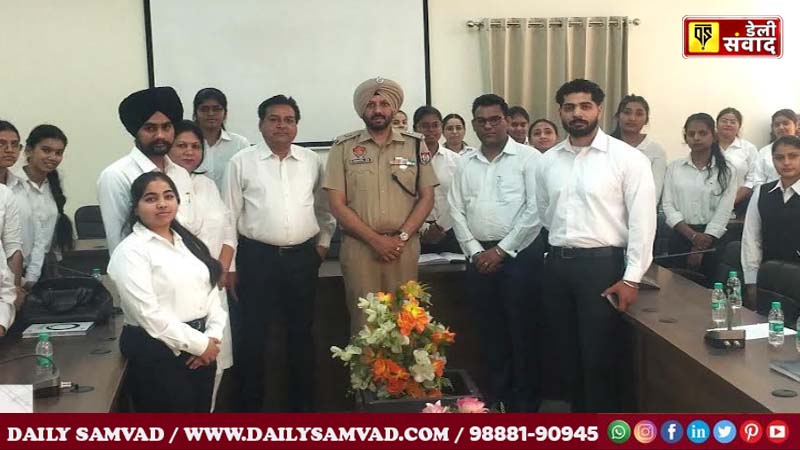 Jalandhar News: सेंट सोल्जर लॉ कॉलेज के विद्यार्थियों ने SSP कार्यालय का किया दौरा