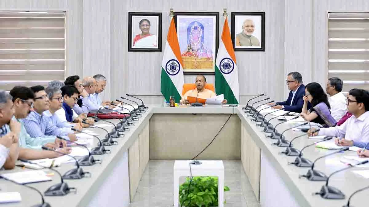 UP News: जेवर एयरपोर्ट कनेक्टिविटी के लिए इलेक्ट्रिक बसें होंगी उपलब्ध: मुख्यमंत्री