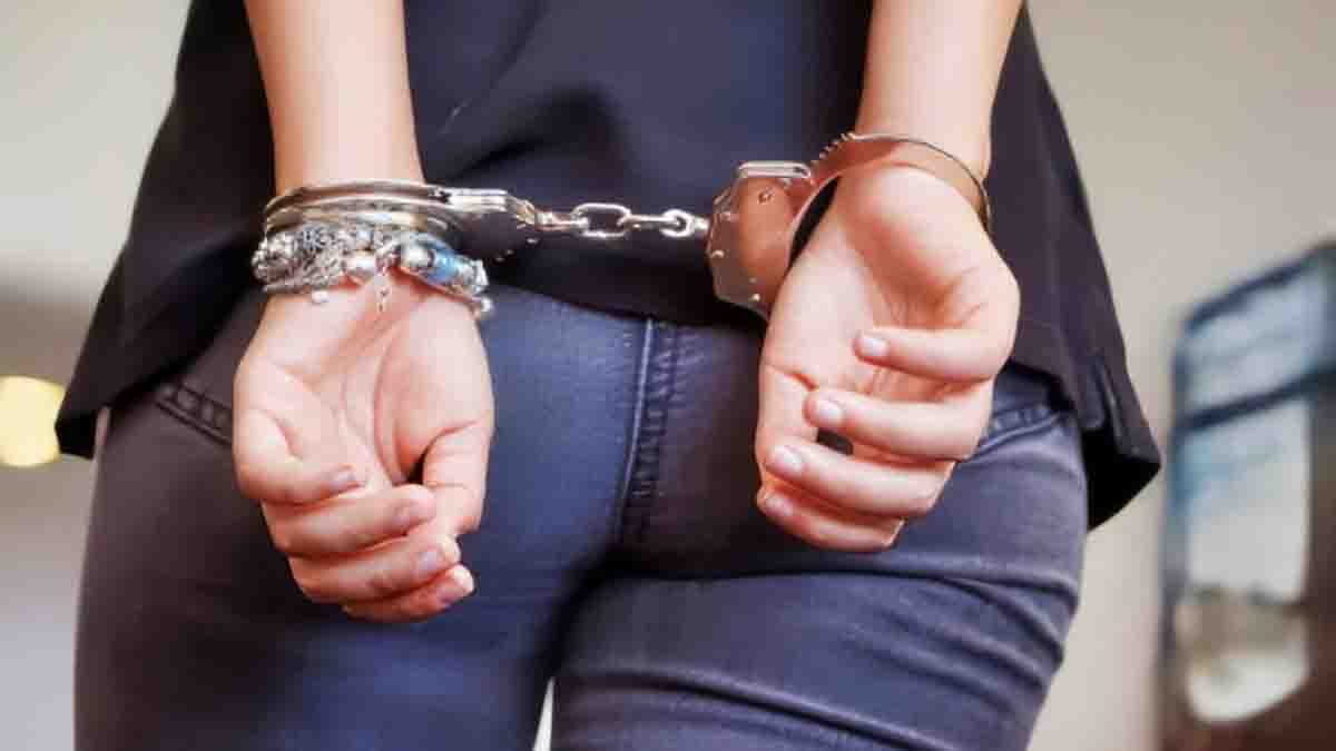 Punjab News: पंजाब में विजिलेंस का बड़ा एक्शन, SHO और होमगार्ड जवान रिश्वत के आरोप में गिरफ्तार