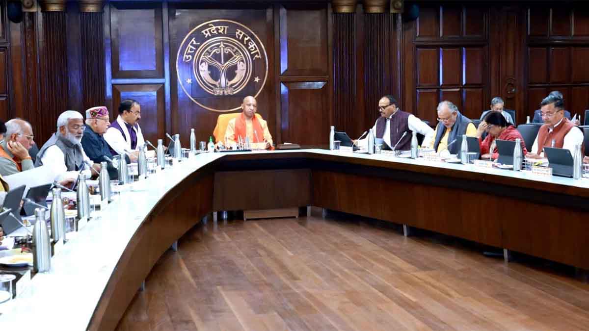 UP News: हर मंडल में दिव्यांग पुनर्वास केंद्र, योगी सरकार का बड़ा फैसला