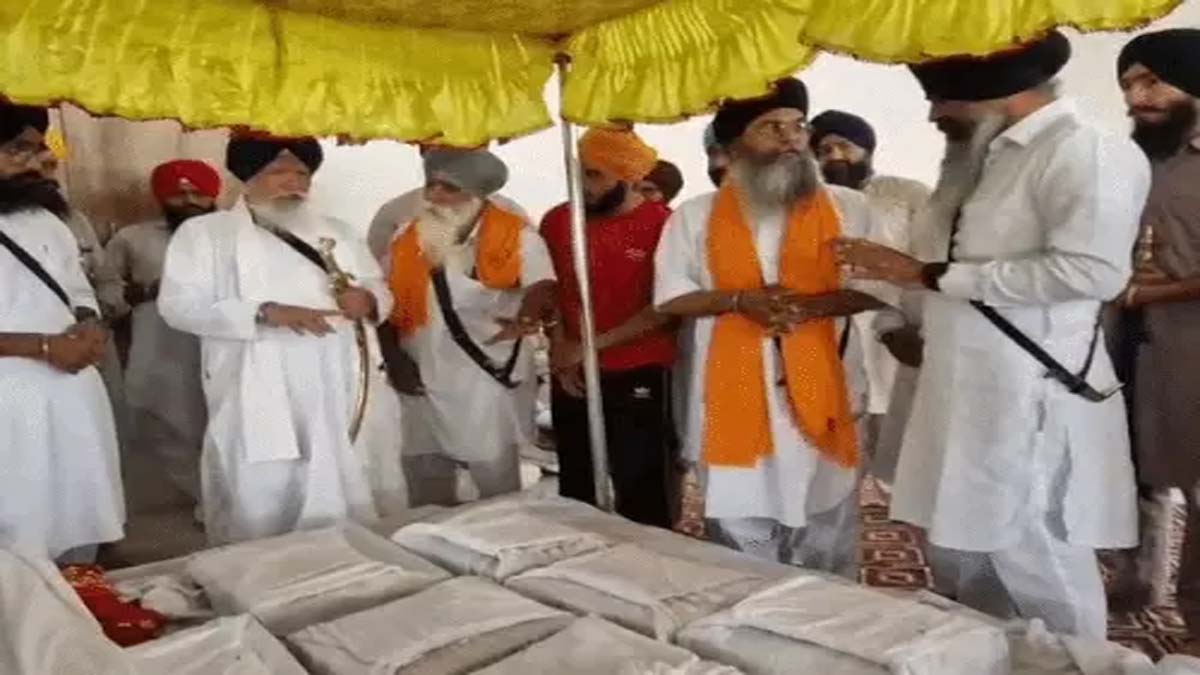 गुरुद्वारा साहिब में लगी आग