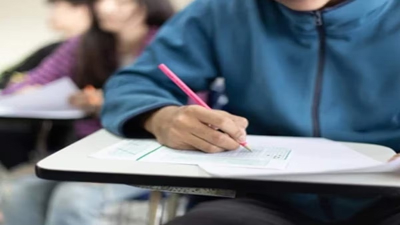 Punjab News: पंजाब की भर्ती परीक्षा में हाईटेक चीटिंग, पेन कैमरा, कंट्रोल रूम और ब्लूटूथ से चला नकल का खेल; 7 मास्टरमाइंड गिरफ्तार