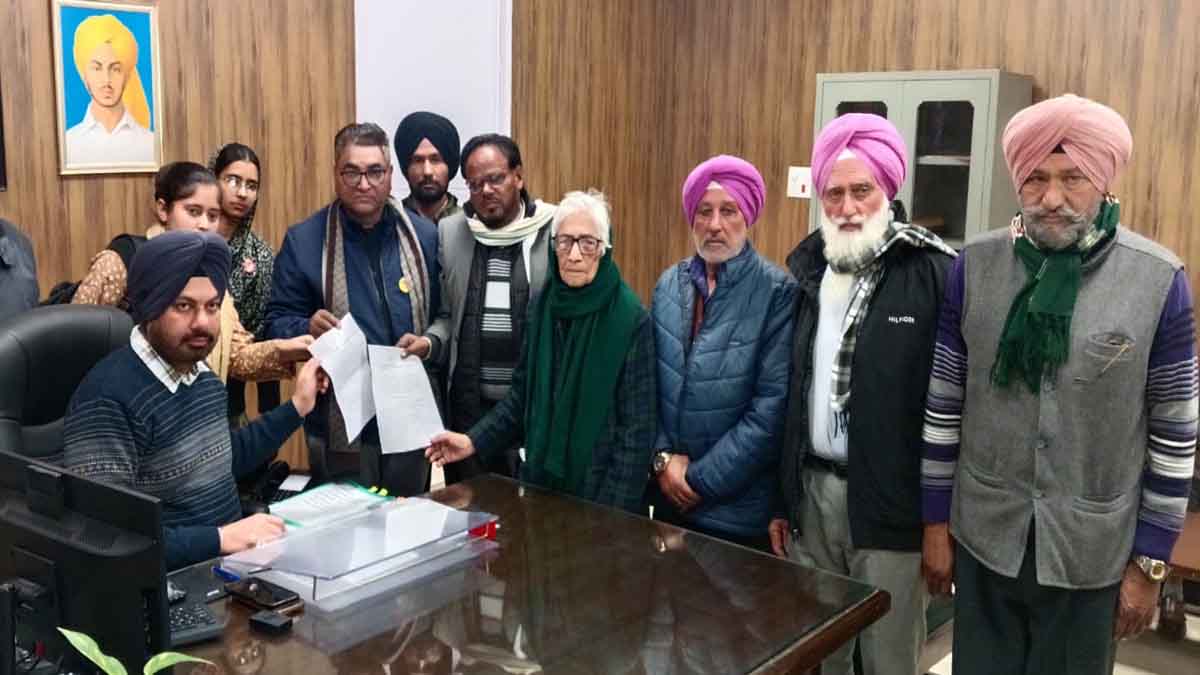 Jalandhar News: किसानों ने डिप्टी कमिश्नर को सौंपा ज्ञापन, कड़े संघर्ष की दी चेतावनी