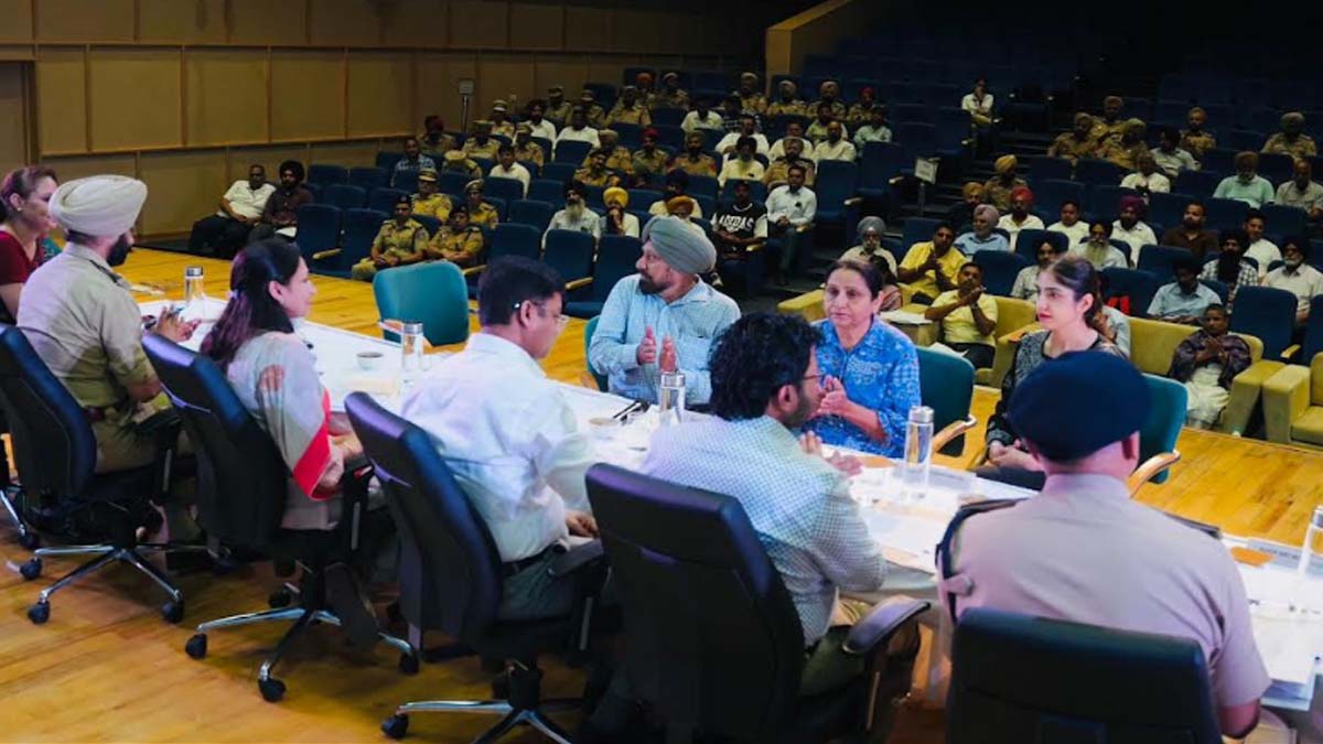 मोहाली में आयोजित ‘एन.आर.आई. मिलनी-2026’ के दौरान चार जिलों से संबंधित प्रवासी पंजाबियों की सुनी गईं समस्याएं