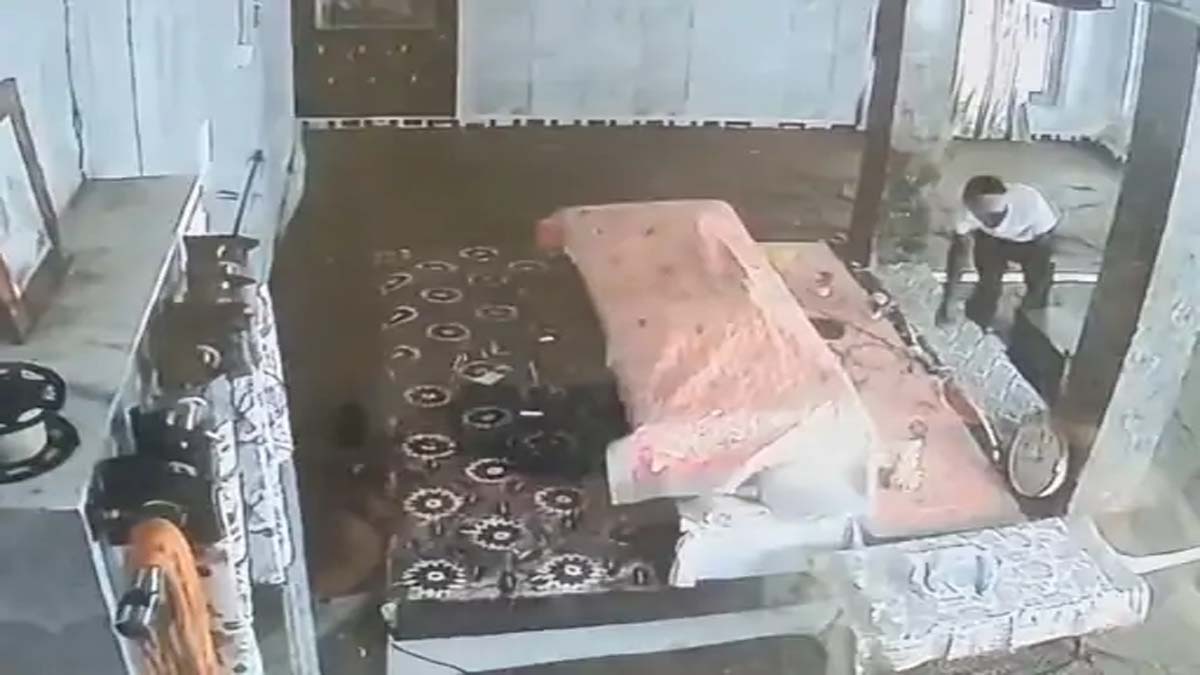 गुरुद्वारा साहिब में बेअदबी की कोशिश