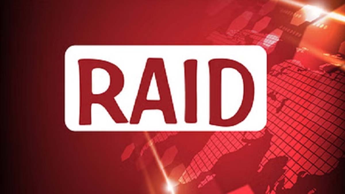 Raid in Hotel: होटल में चल रहे जुए का भंडाफोड़, पुलिस ने मारी रेड; 9 काबू, लाखों की नकदी बरामद