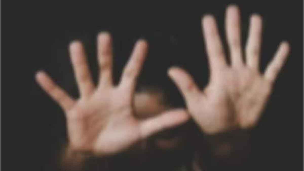 Punjab News: पंजाब में होटल मालिक पर नाबालिग से दुष्कर्म की कोशिश, घुमाने के बहाने होटल ले गया; पुलिस ने किया गिरफ्तार
