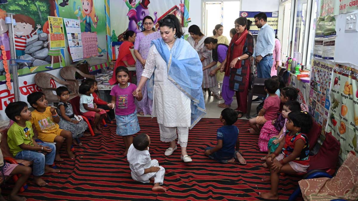 Haryana News:  मंत्री श्रुति चौधरी ने आंगनवाड़ी और बाल देखभाल केंद्रों का किया औचक निरीक्षण