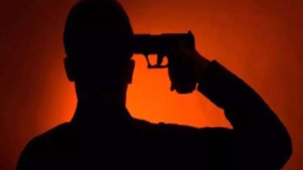 UP News: SHO ने सरकारी आवास में गोली मारकर की आत्महत्या, पुलिस विभाग में मचा हड़कंप