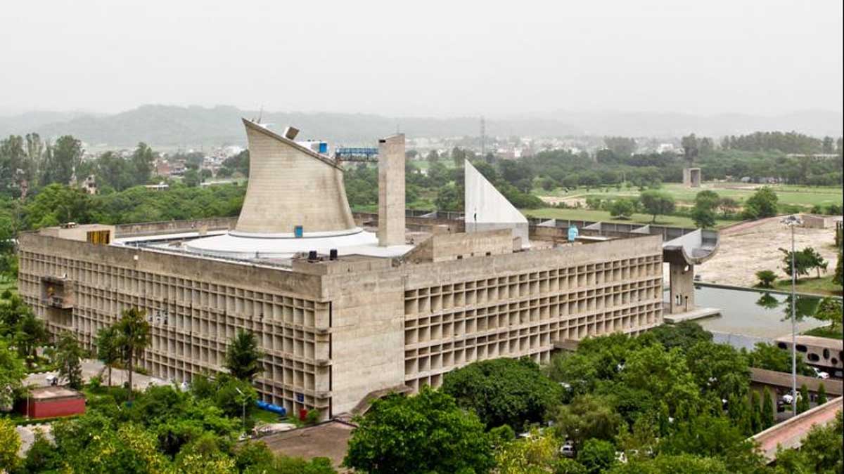 Punjab News: पंजाब के राज्यपाल ने 16वीं पंजाब विधानसभा का 12वां सत्र उठाया